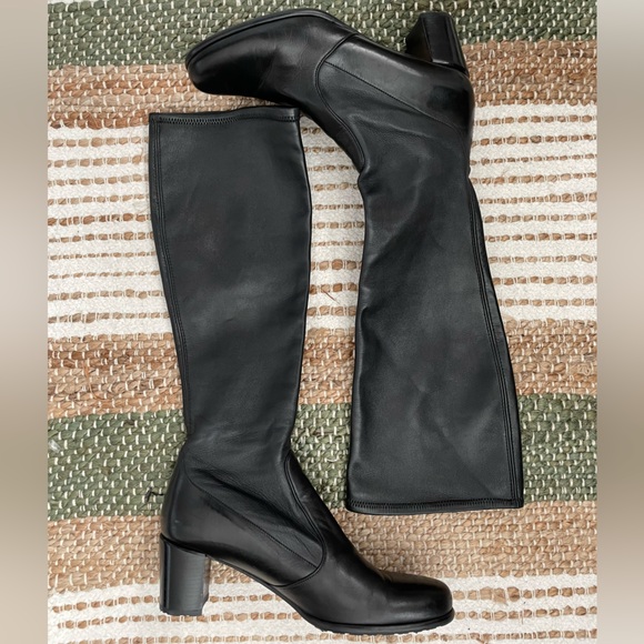 Stuart Weitzman Stretch Boot - Picture 2 of 9